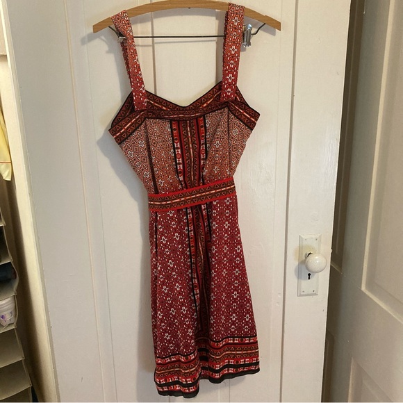 White House Black Market Geometric Pattern Dress - Picture 6 of 7